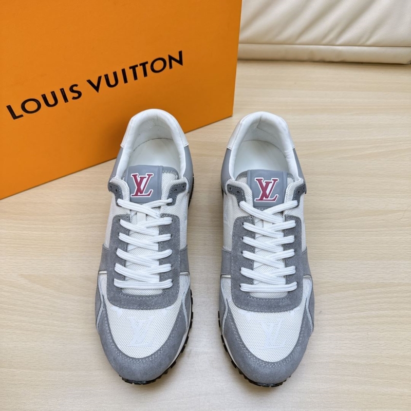 l**is V*t*n sneakers